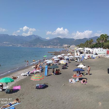 Holiday Home Casa Vacanze Salerno Exterior photo
