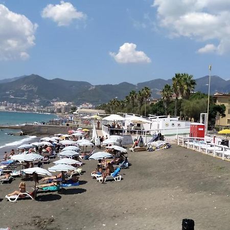 Holiday Home Casa Vacanze Salerno Exterior photo