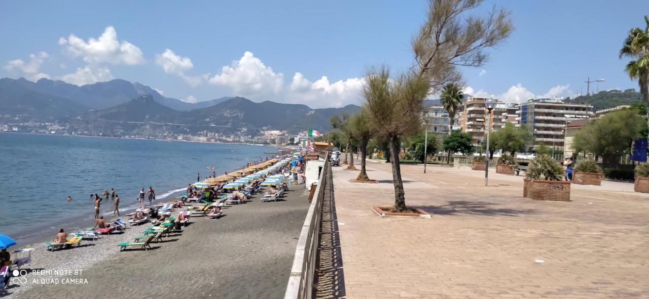 Holiday Home Casa Vacanze Salerno Exterior photo