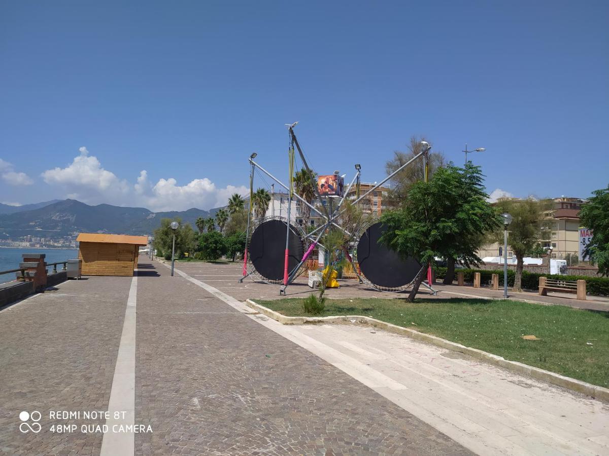 Holiday Home Casa Vacanze Salerno Exterior photo